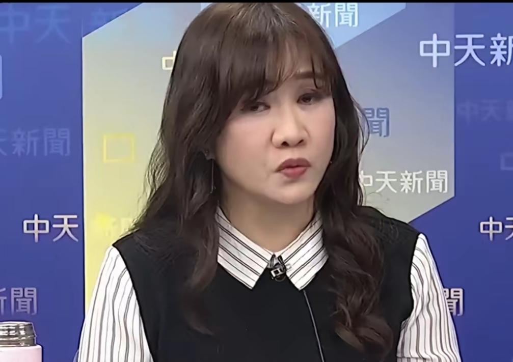 被视为韩国瑜的子弟兵，台湾资深媒体人王浅秋认为，韩国瑜的意思是，无论如何都不能得