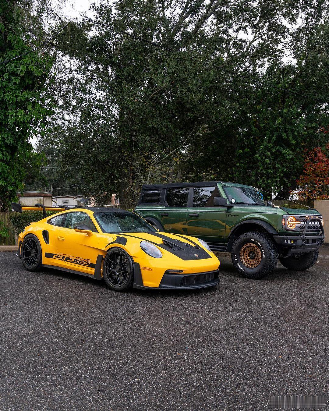 #Bronco[超话]# 最佳拍档#bronco##porsche##ford#