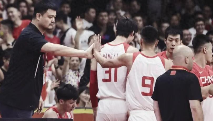 中国男篮到了最危险的时候？

中国男篮在世界杯预选赛中连续两次负于韩国男篮，出线