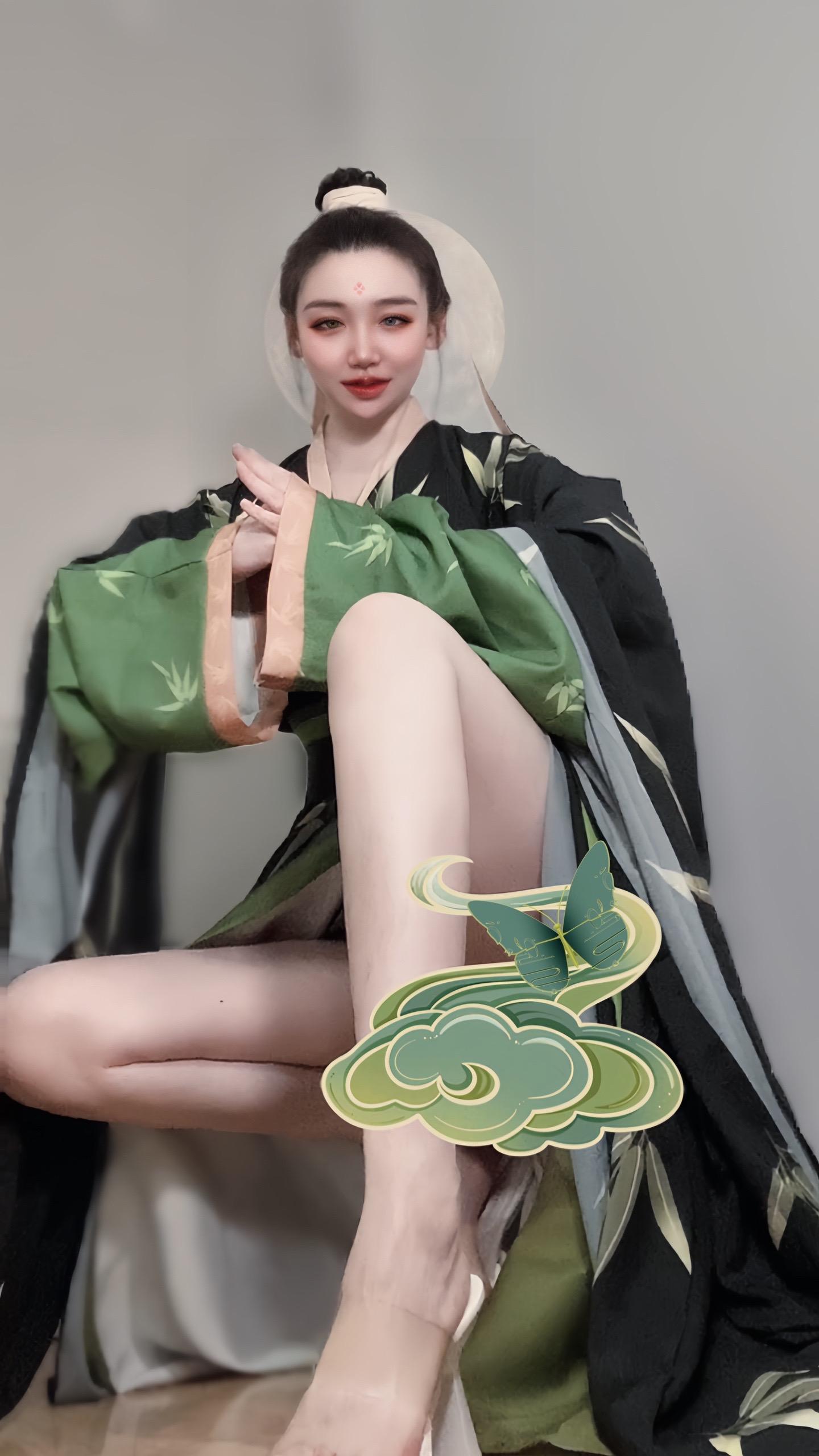 50岁依然保持好状态之。潇洒福气一生酒剑仙 让我替你自由