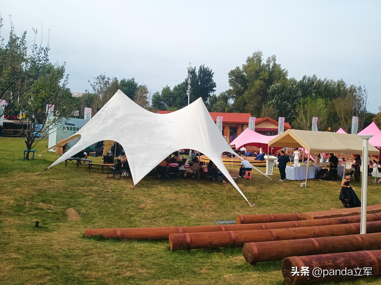 南湖春屿
长春南湖新地标，南湖春屿已经对市民开放好多天，由于有点懒一直没去。
周