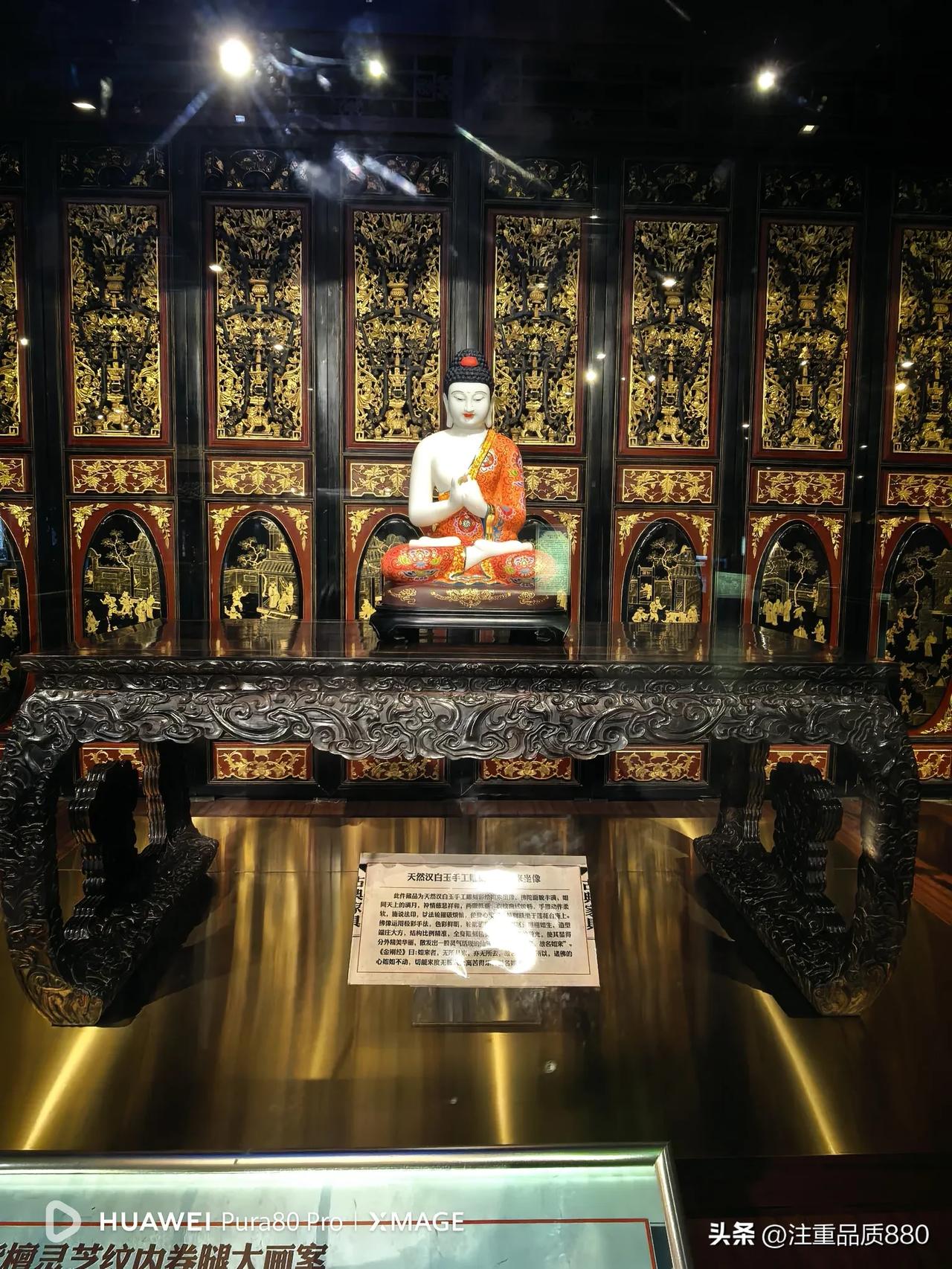 在银川镇北堡影视城有一个精品展厅，里边的宝藏还真不少[大笑]