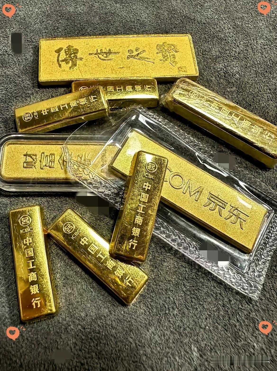 金价紧急提醒，国内停盘价876！外盘深夜仍在异动，明天周一要可能有变？
2026