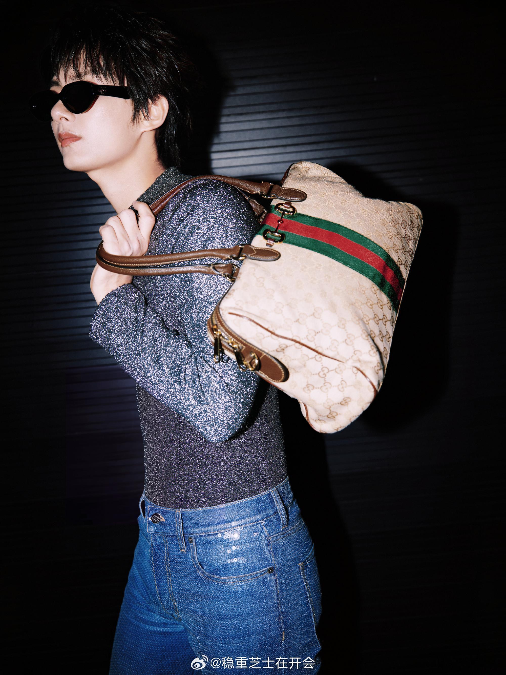 文俊辉演绎Generation Gucci系列一身细闪针织搭配Gucci Bor