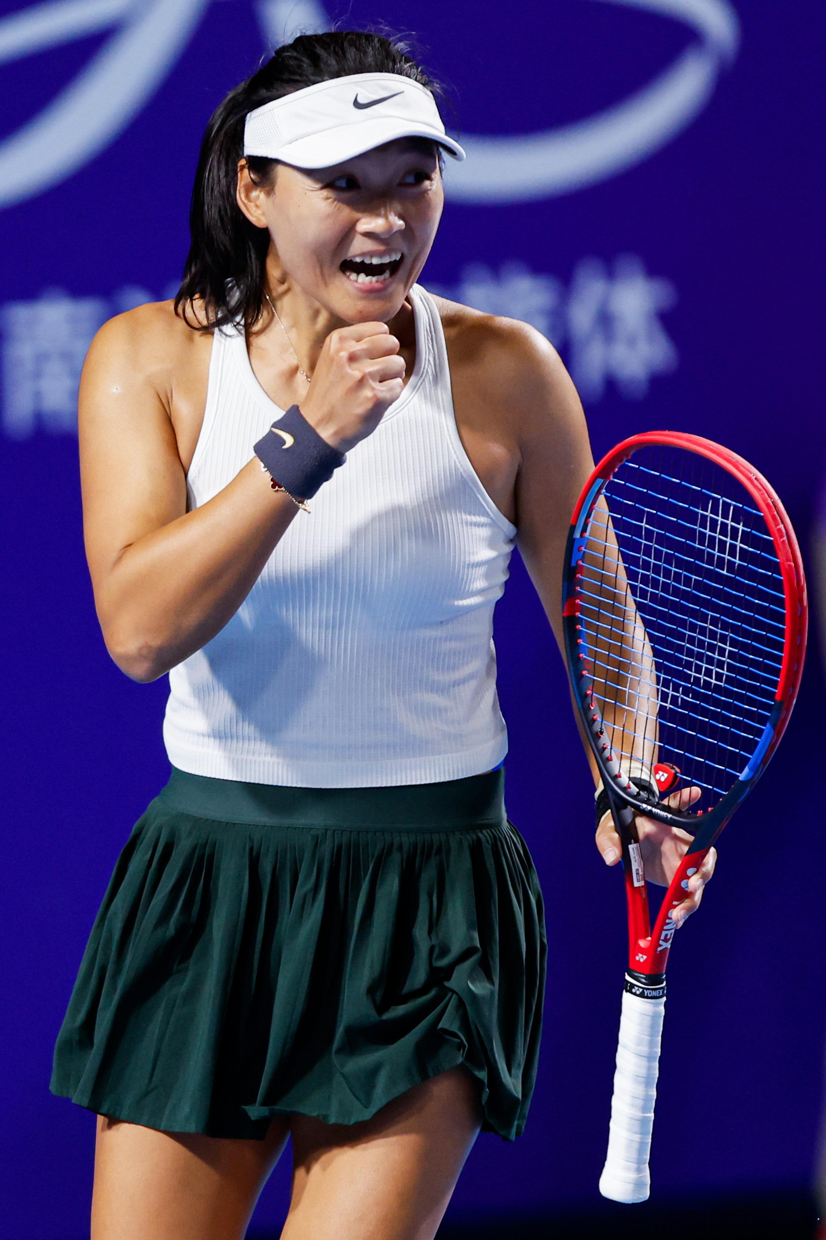 🔵WTA250广州女单正赛首轮✅🇨🇳王雅繁 6-2/6-4🇷🇺拉希莫娃