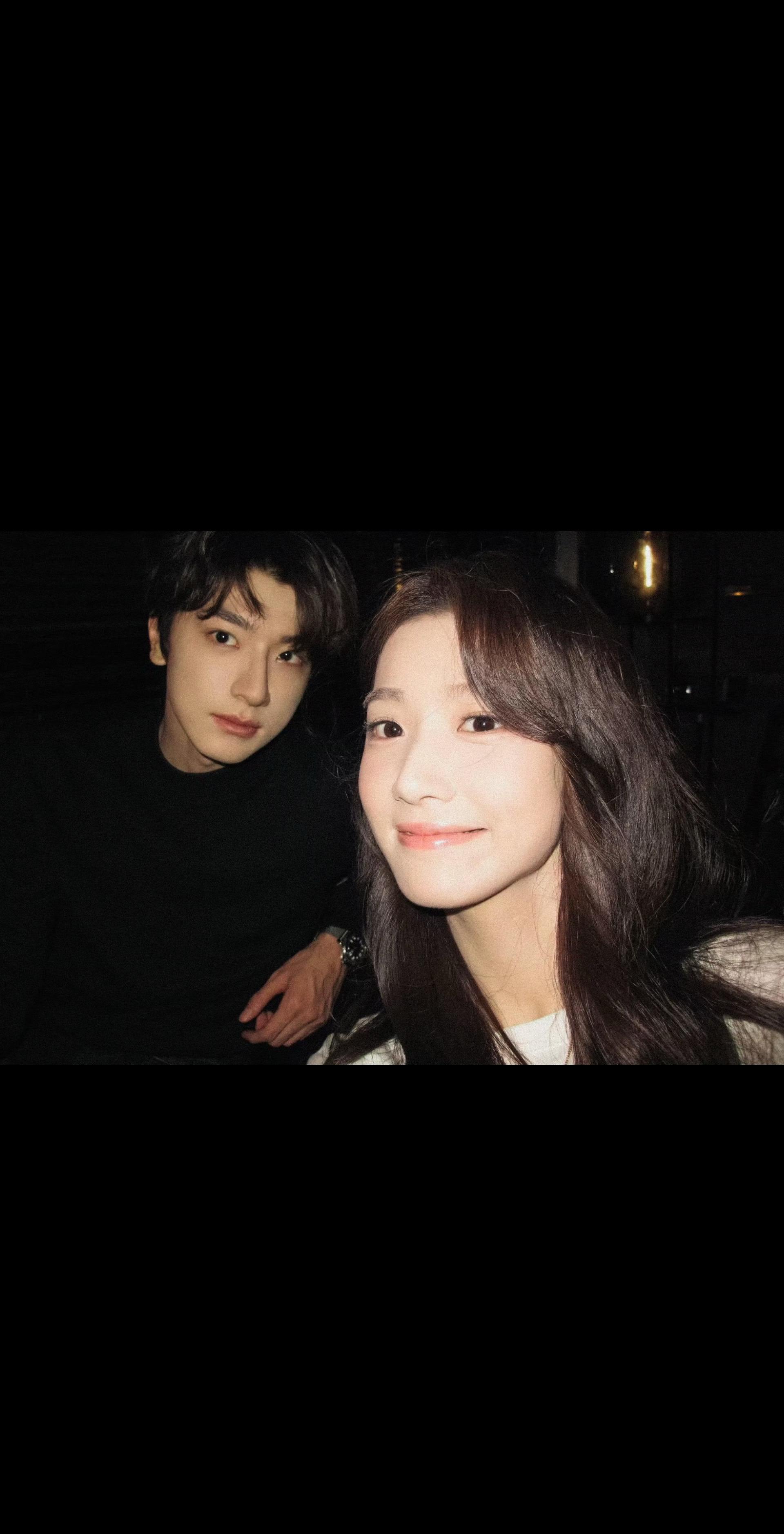 卢昱晓 林一 折月亮