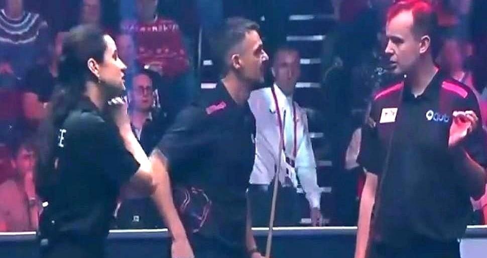 英国人开始慌了。
他们在伯明翰砸钱建新训练中心，想跟上中国的节奏。
上赛季，中国