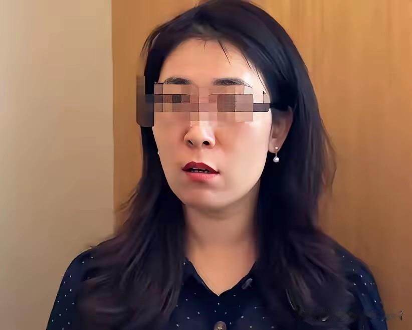 比短剧更扎心，现实里的现代陈世美，连编剧都不敢这样写。
癌症缠身的原配遭遇起诉离