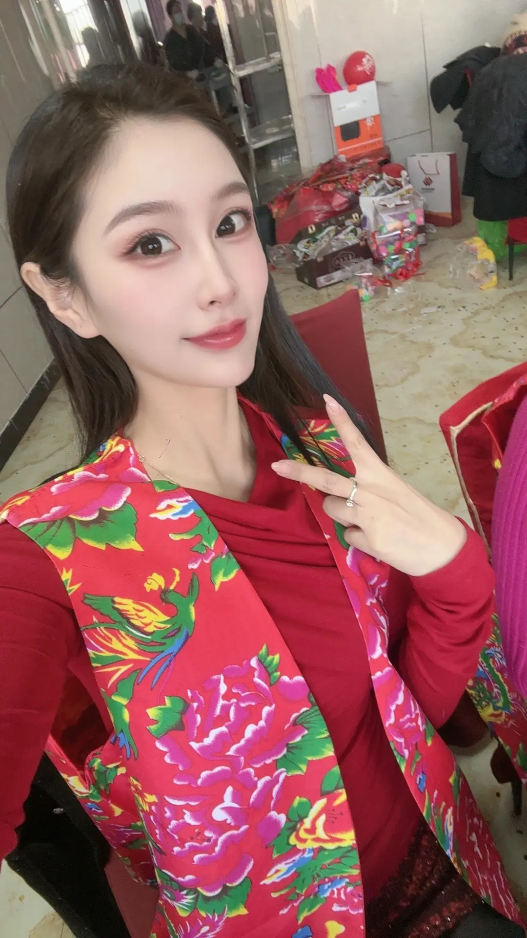 新年拍出超好运 村里的姑娘