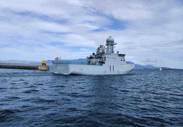 中国印尼海军8月中旬位台岛以东海域开展演练！
翻开中国国防部8月9日发布的通报，
