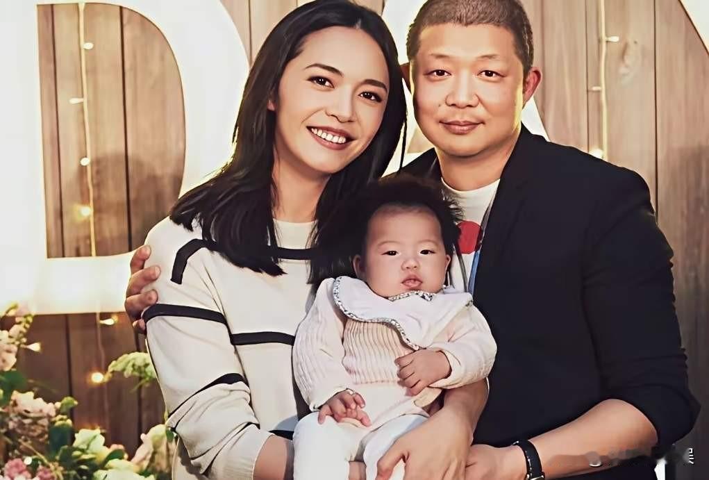 感觉姚晨在进入下一段婚姻就难了
毕竟现在两个孩子，离婚又不体面
更重要的是，好事