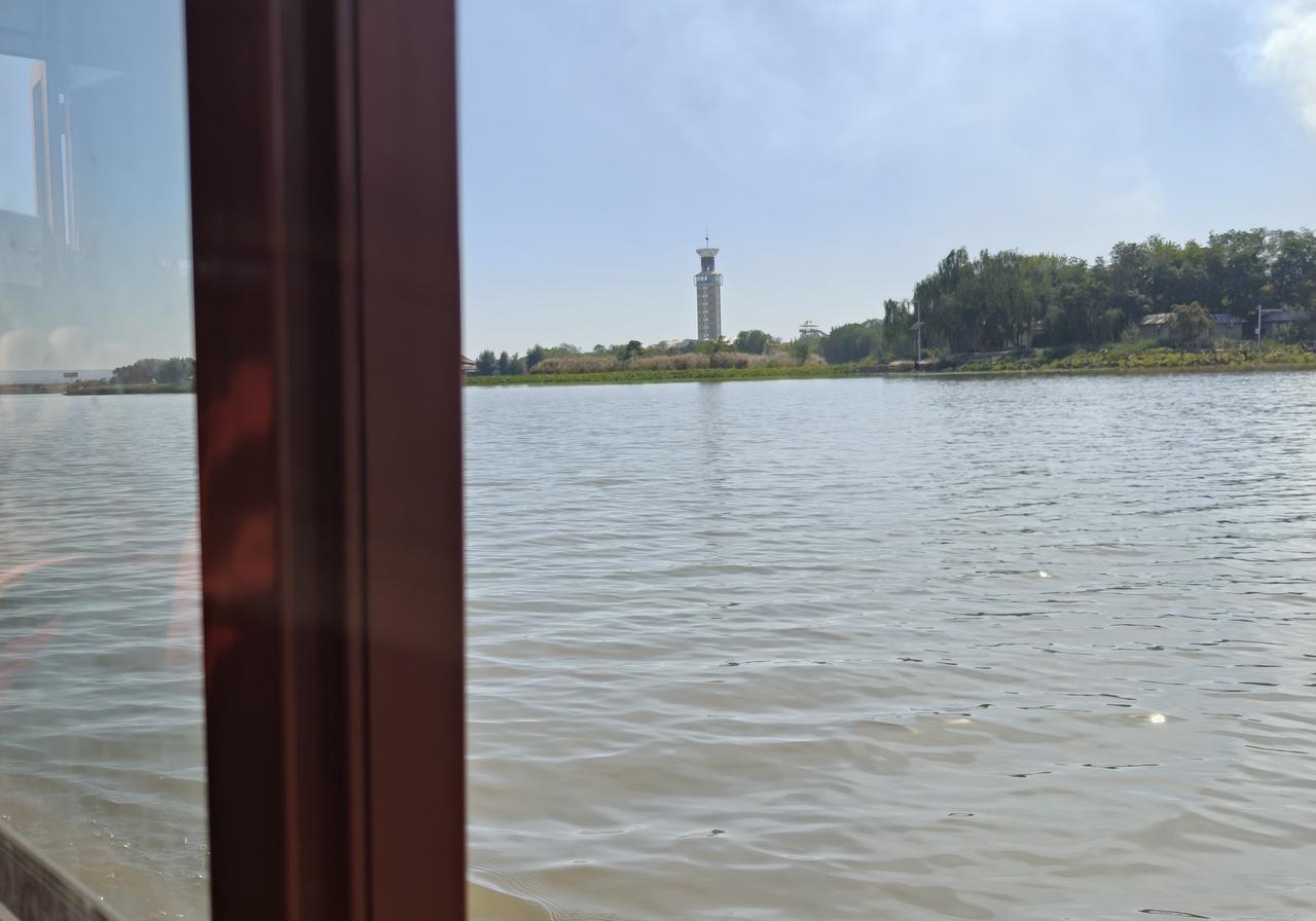 头一回坐船看风景，我激动得不像话
说出来有点丢人。我这辈子没坐过船，飞机火车坐得