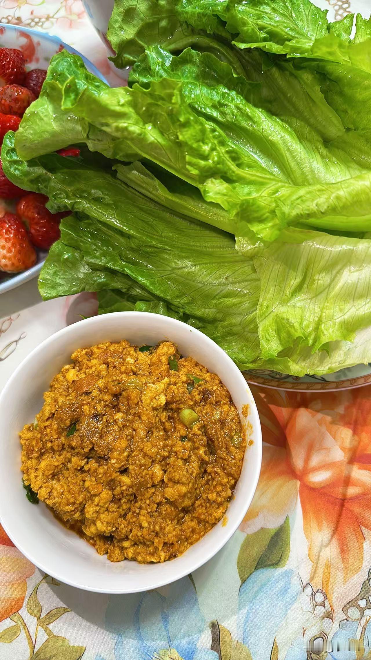 不联系，便是答案
​​当一个人不再联系你，不管是朋友还是爱人，都别自我怀疑。
