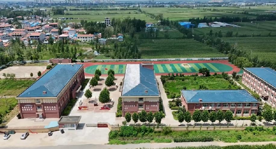 曹县庄寨镇桃源集中心小学红色历史
前身是抗战时期齐滨县第二高级小学。