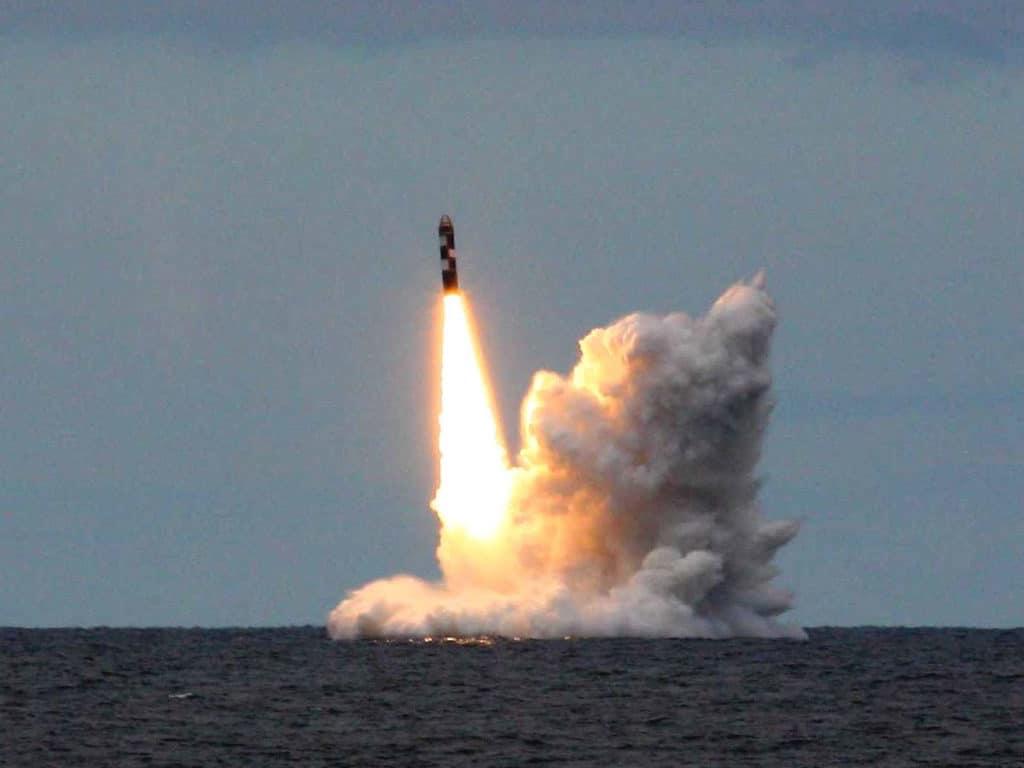 其实这件事，已经发生过一次了
1988年4月，美军出动，用了不到14小时就击沉击