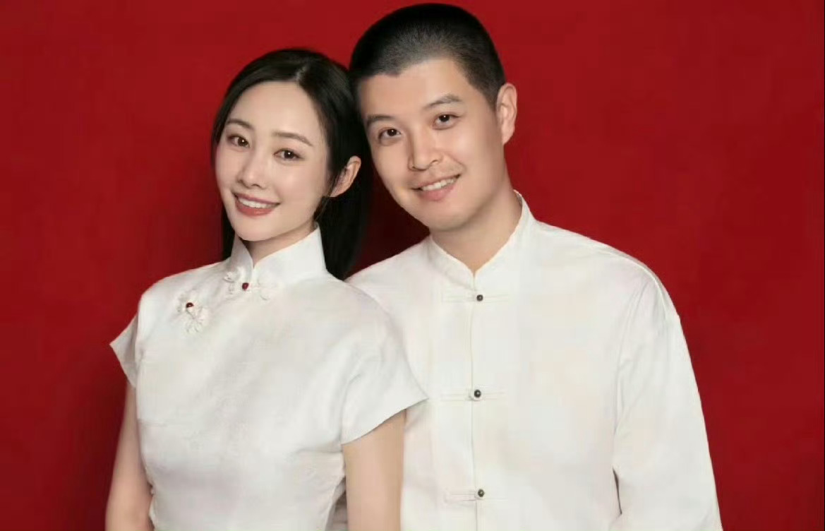 马頔说有李纯后不单纯了马頔节目当众撒糖也太甜了吧！直言和李纯是双向奔赴的缘分，还