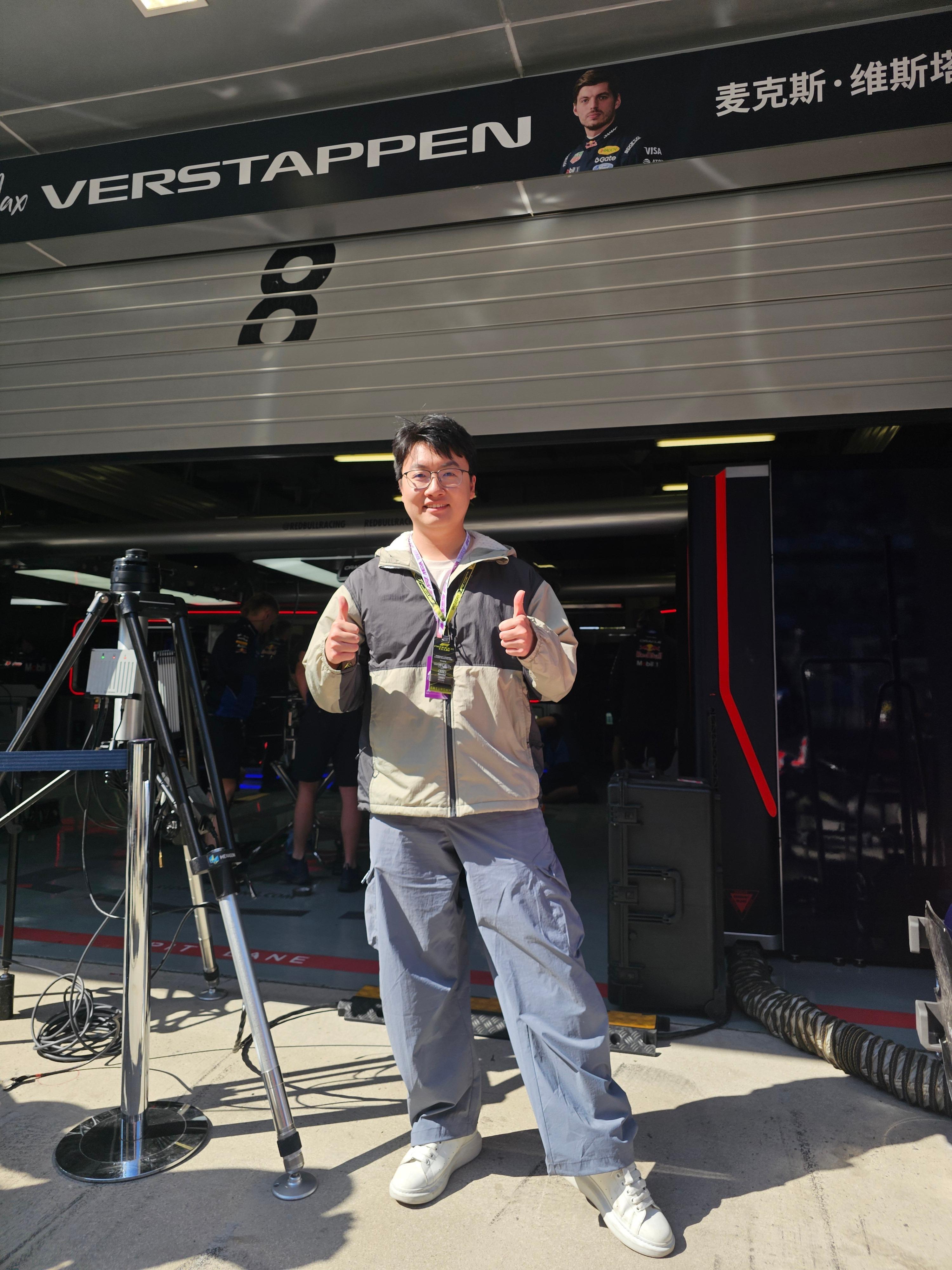 🇨🇳一年一度的F1中国大奖赛，真正忙起来的时候是想不起来拍照的感谢腾讯，又一