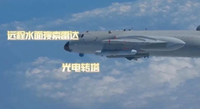 黄岩岛演训刚落幕，"华盛顿"号就凑了上来。中方既没驱离，也没警告，只是把轰-6J