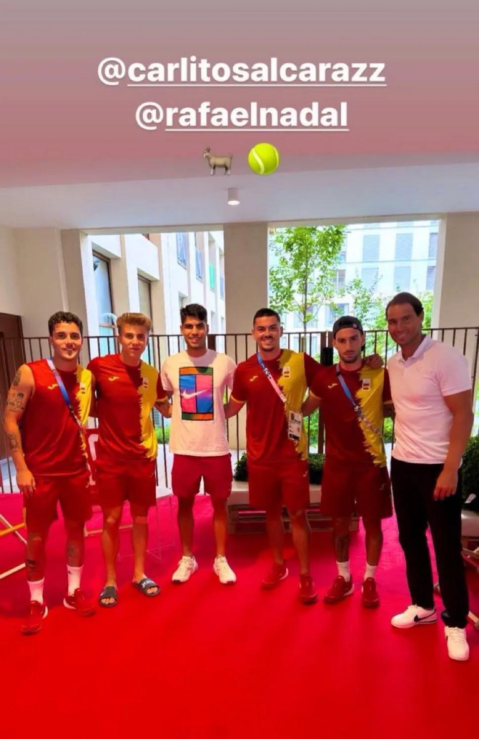 网球有約｜拉法和阿尔卡拉斯抵达奥运村。

周三第一场训练！

💪🏼🎾🇪?