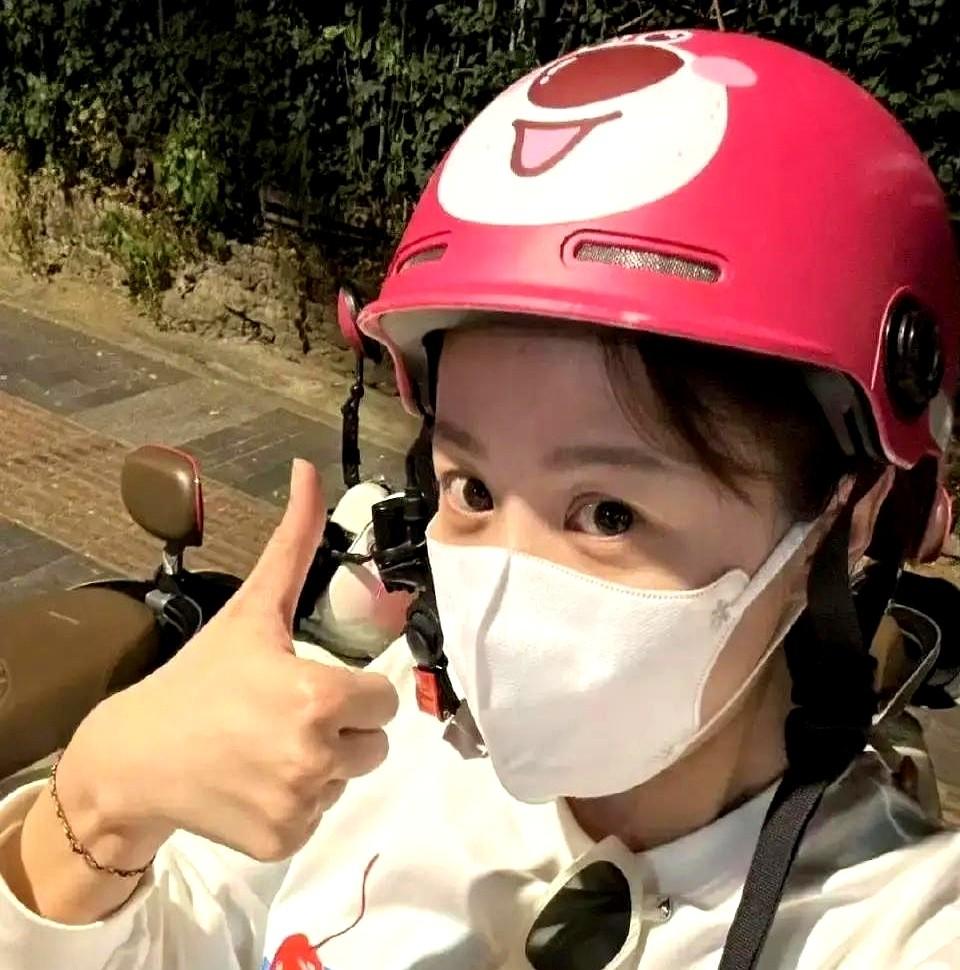 “小婉君”金铭这事儿，也是绝了！

在健身房晒马甲线，清清楚楚的，结果评论区一堆