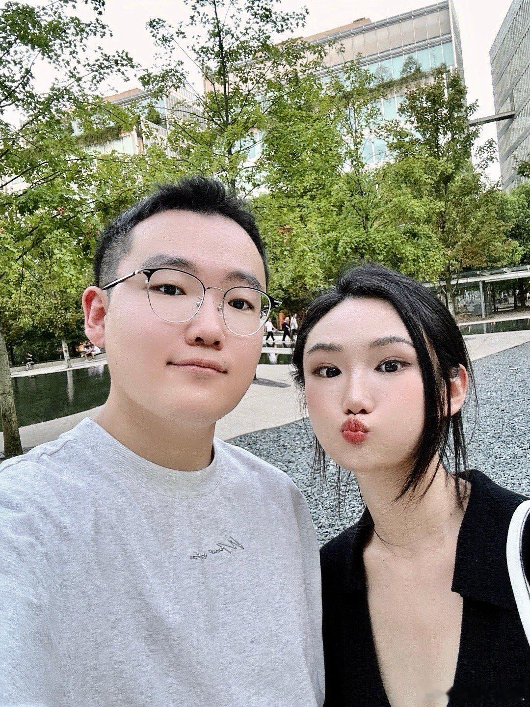和对方保持新鲜感的秘诀是创造新鲜感，而不是什么都不做，却希望对方能一直对你有新鲜