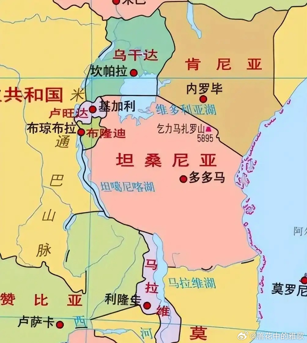 查了下肯尼亚动物大迁徙是八月开始，于是定了肯尼亚坦桑尼亚两国看动物之旅。