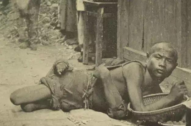 #夏日生活打卡季#
这是一组清朝晚期中国社会民生百态的真实写照，由一位外国人在中