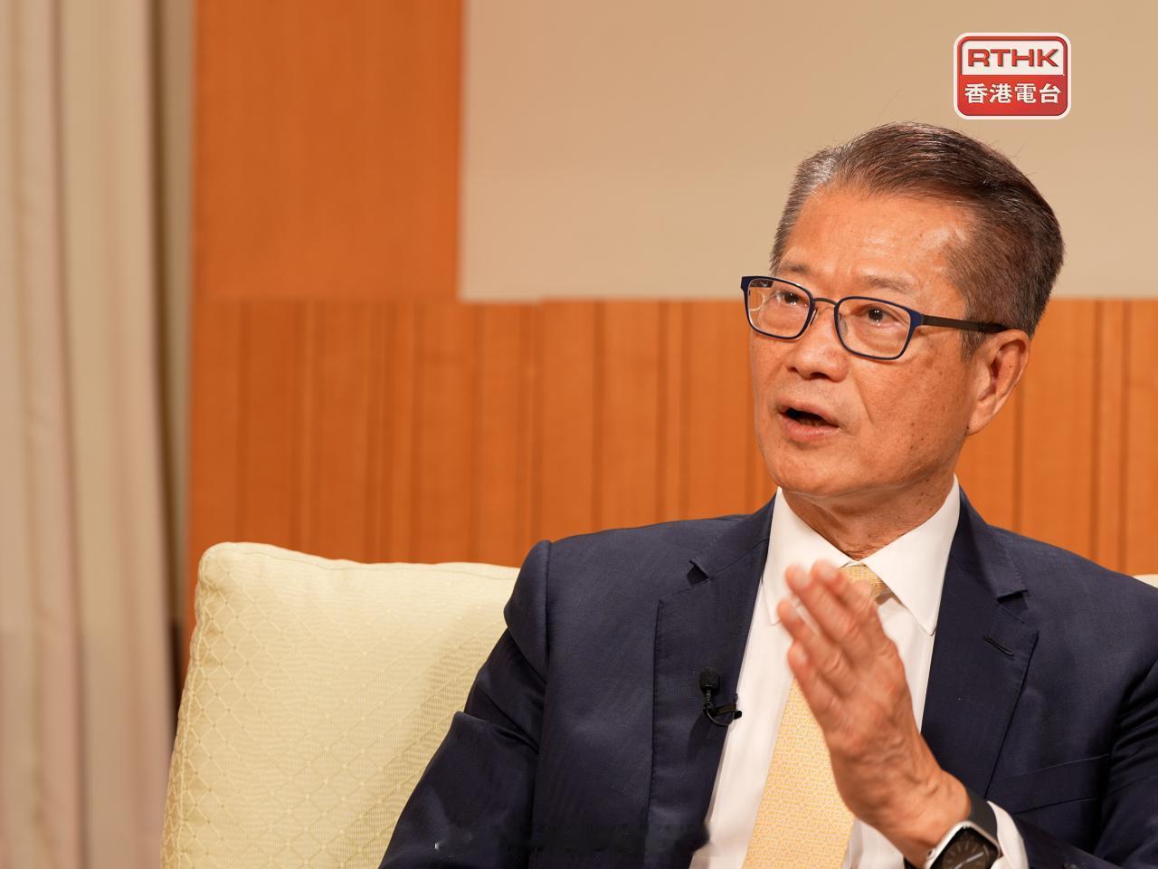 香港主体经济香港股市香港楼巿 「香港財政司司長陈茂波 形容上半年香港經濟表現不俗