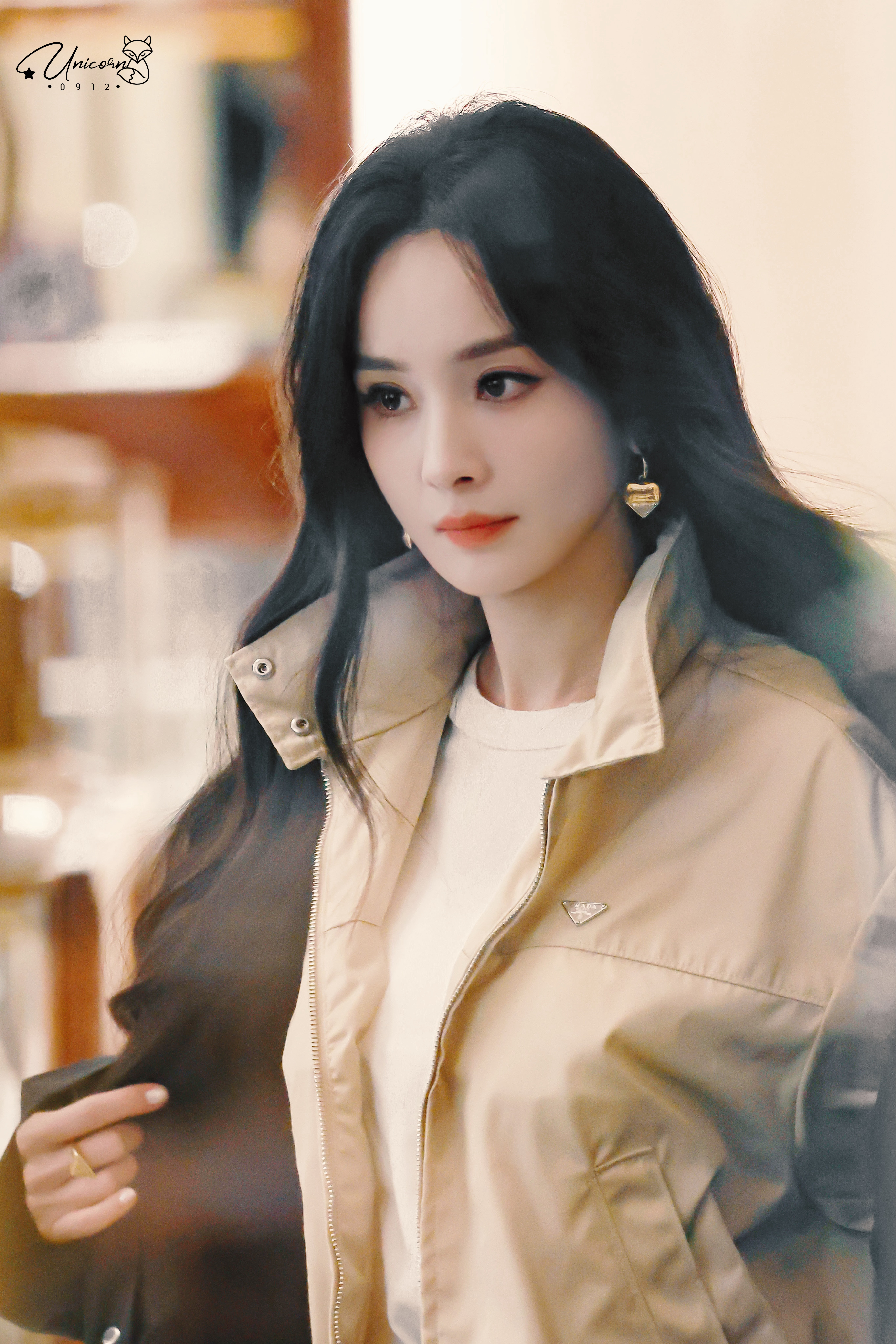 杨幂 🦄杨幂prada品牌代言人 深夜恋姐癖发作中