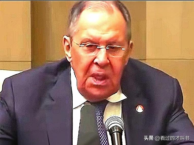 俄方释放最新谈判条件：不见兔子不撒鹰。
俄外长拉夫罗夫24日在“普里马科夫读书会