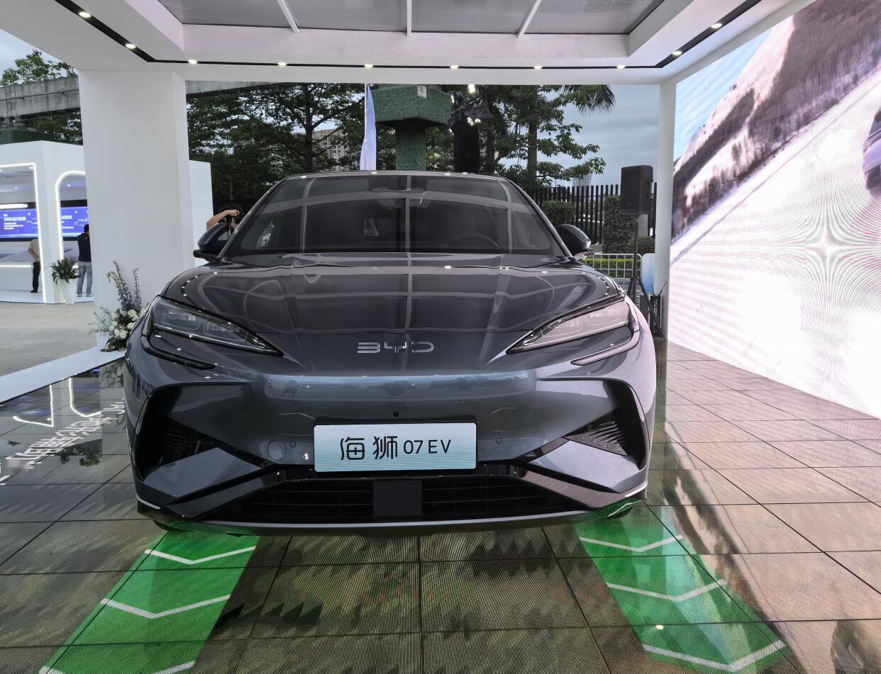 比亚迪又给大家带来了一个狠货！海狮07 EV正式登场，搭载了一系列高端技术，e平