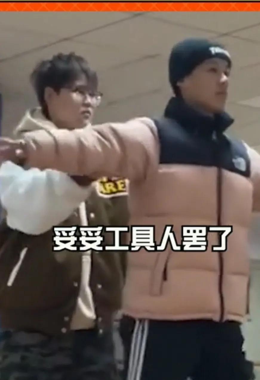 这首歌一过，学分一拿到，转身离