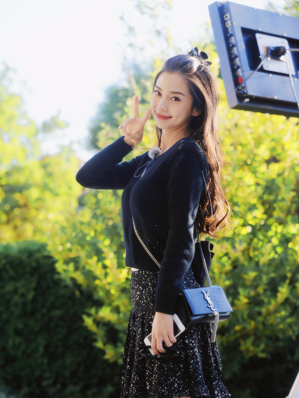 angelababy[超话] 🍆angelababy就算不是鲜花 也要做一株不