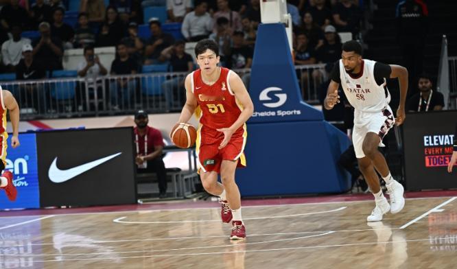 开卷考！围绕杨瀚森打就对了！
中国男篮险胜了黎巴嫩，本场比赛杨瀚森表现出色，替补