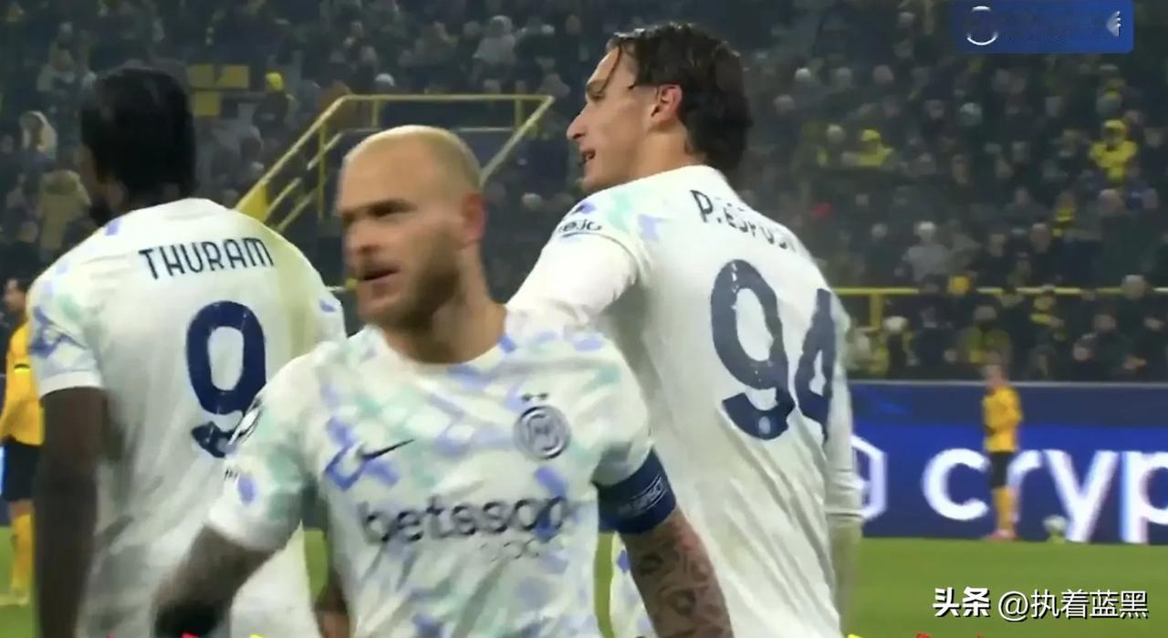 附加赛将对阵闪耀哥！
迪马尔科直接任意球建功，迪乌夫替补上场锁定胜局，国米客场2