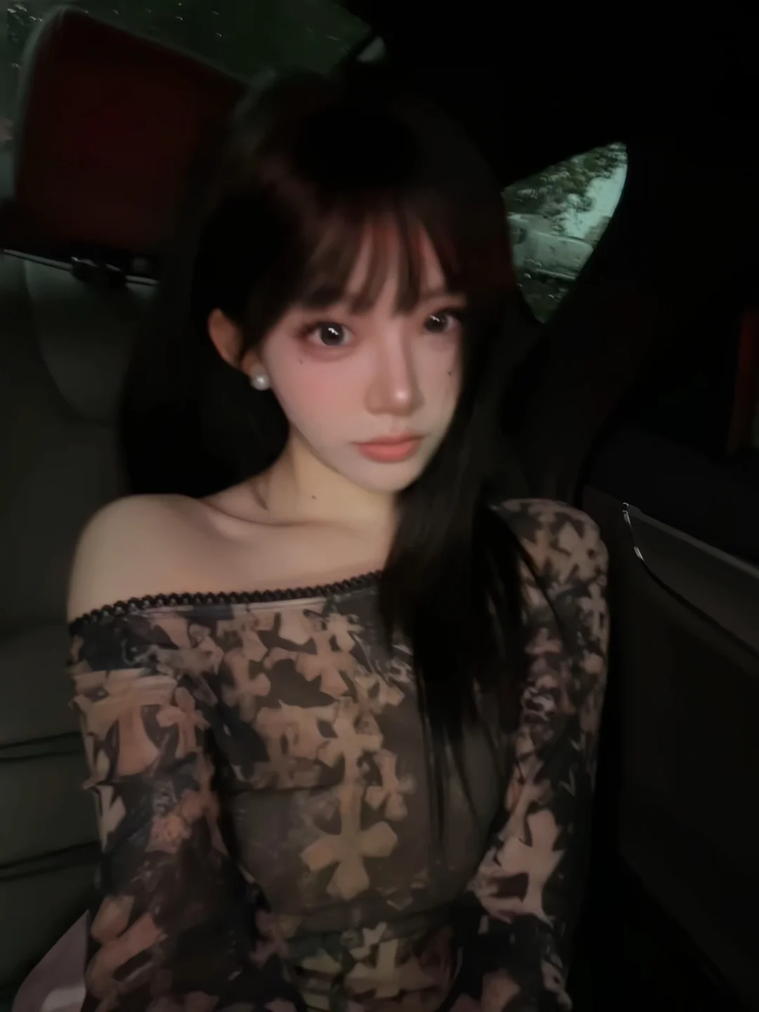 世界上最澄澈的东西 不过是看你的第一眼