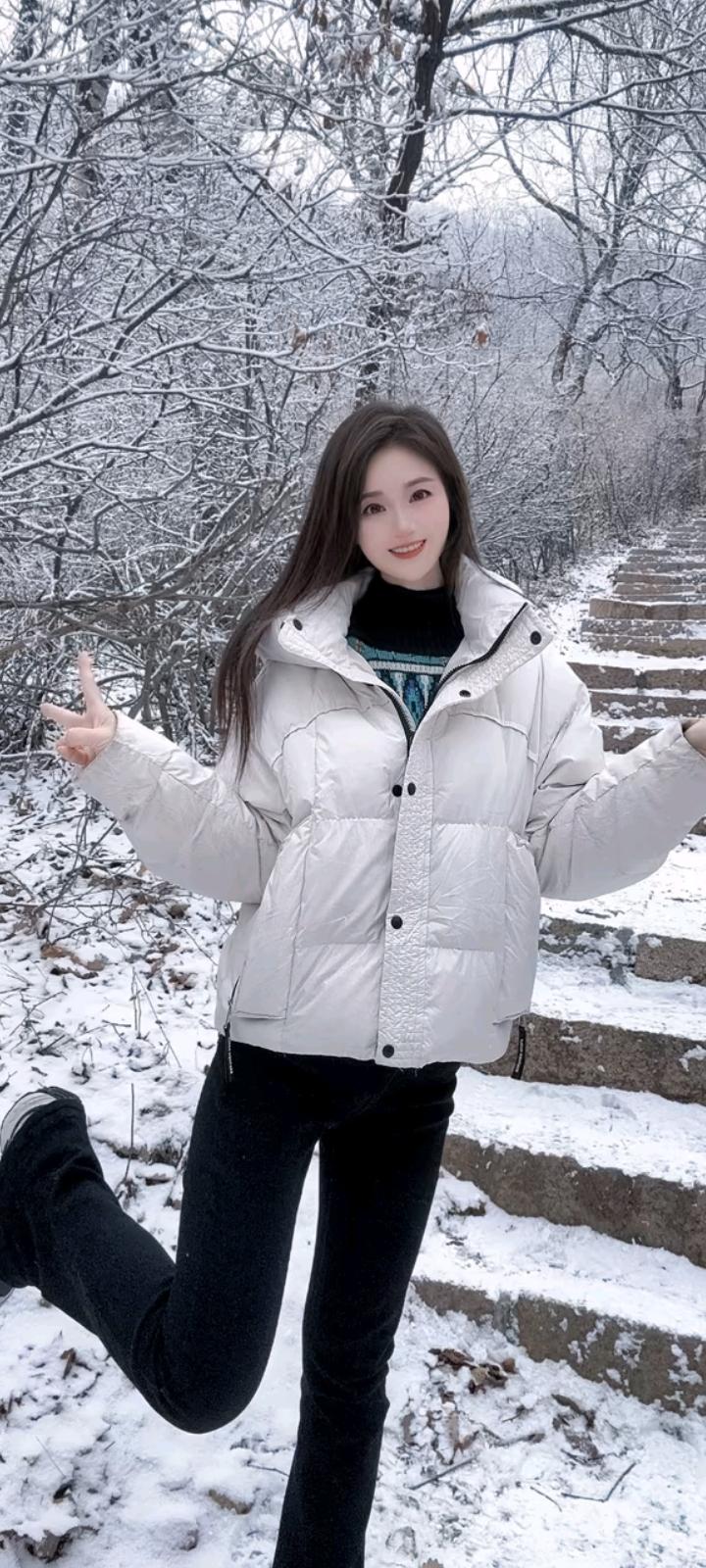 新年生活图鉴. 曾经无话不谈，如今无话可说，这就是最遥远的距离。