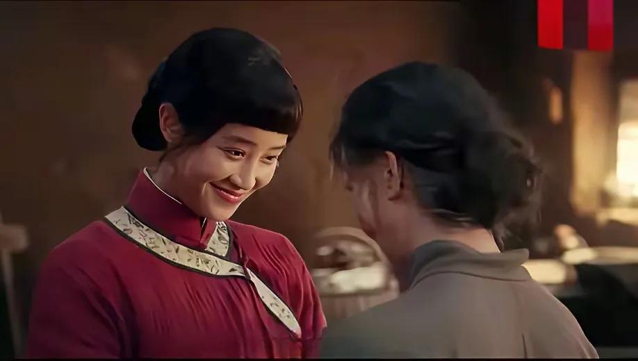 追剧《生万物》银子嫁给了老财主，一过门就把老财主拿捏得死死的，管得服服帖帖的，按