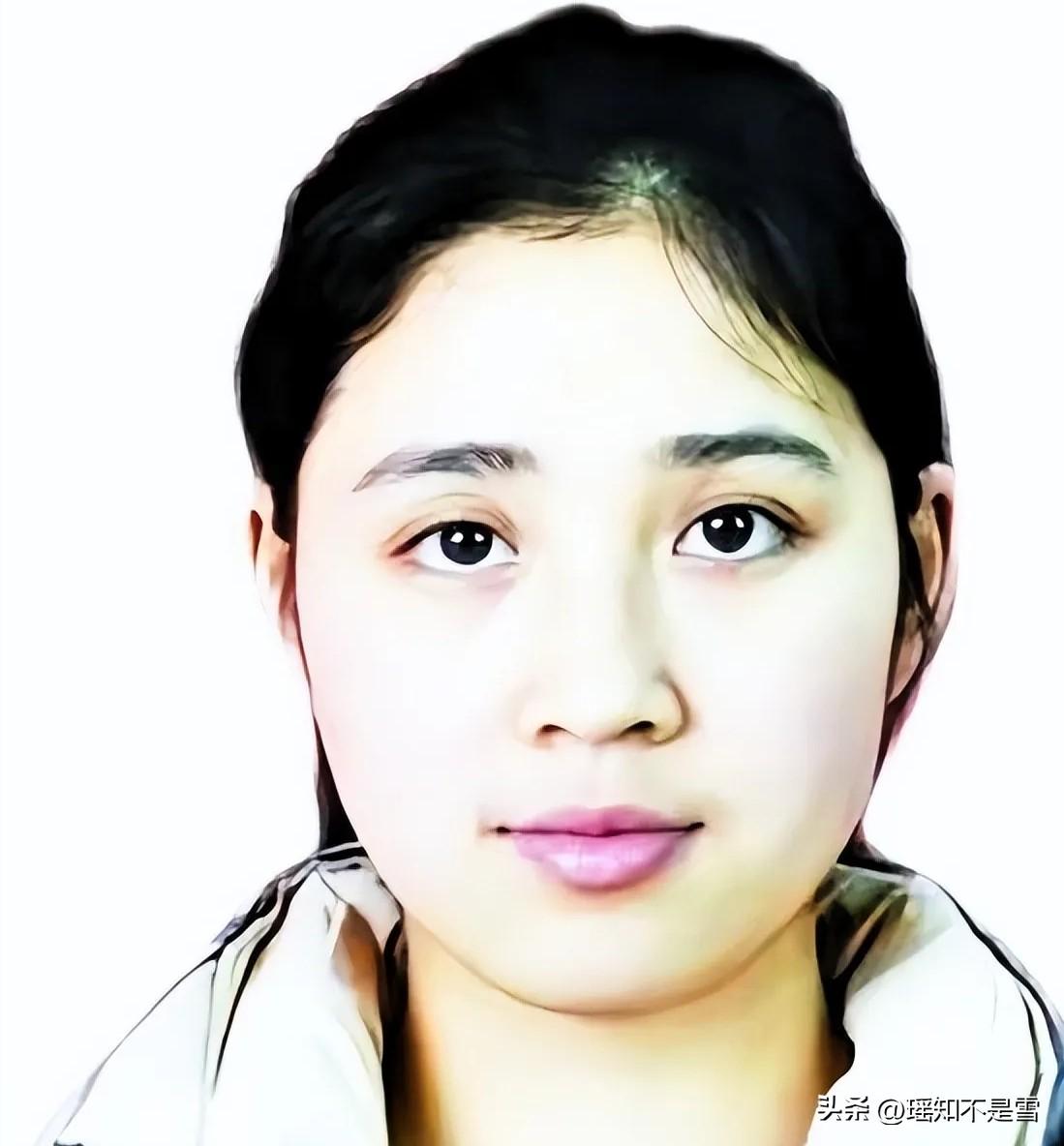 1990年，重庆36岁光棍捡到了一个女婴，不舍吃不舍喝将女孩养大，谁知，养女成年