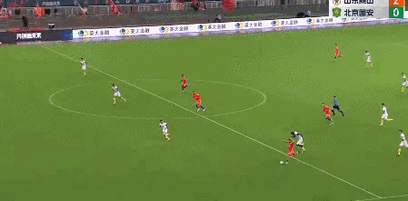 泰山也有三闷棍！[捂脸][捂脸][捂脸]空霸就是空霸，摩托加满油，也是有戏看的，