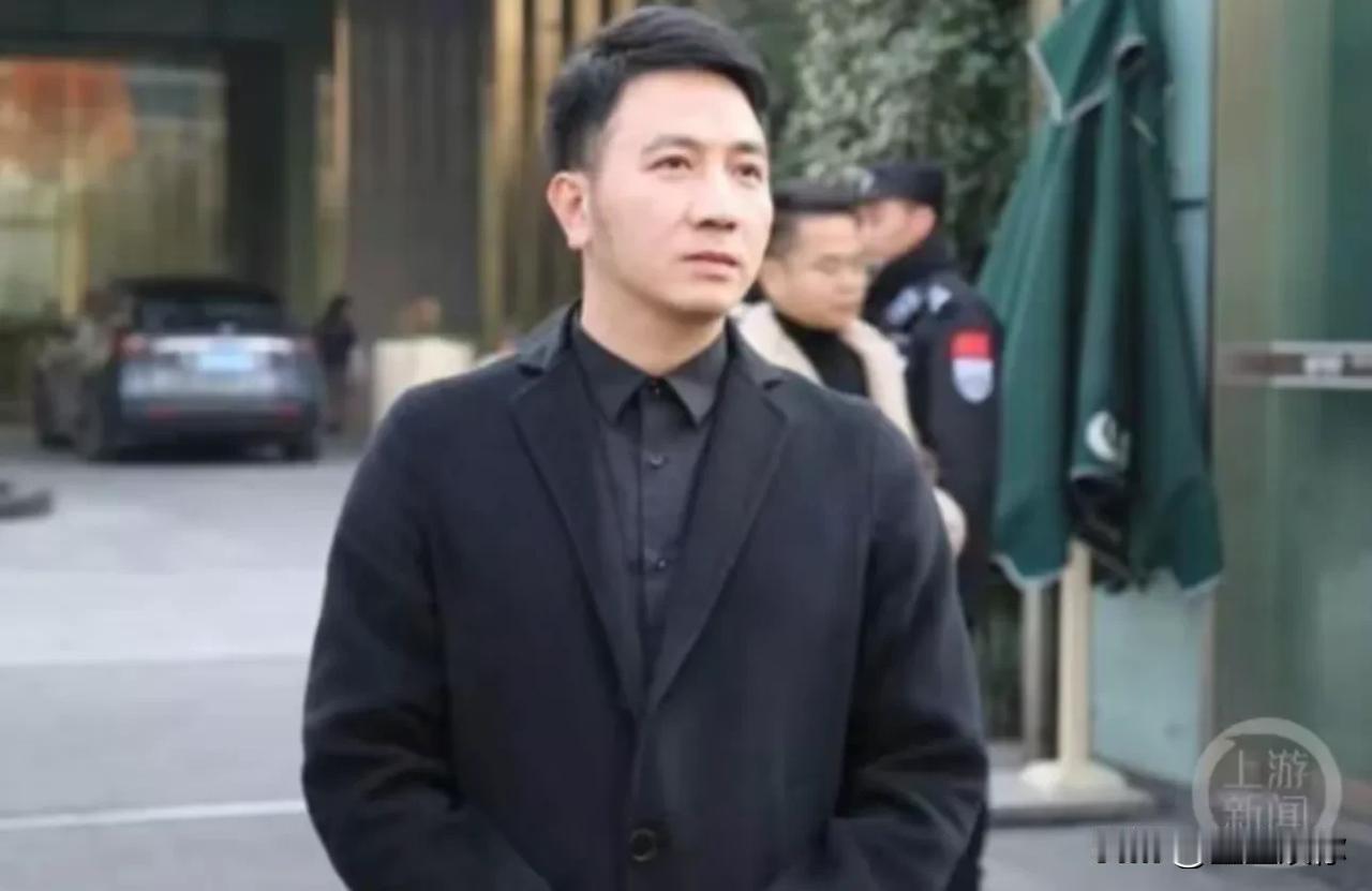 别的不说，林生斌竟然给新生孩子取名暖暖和烁烁，其心可诛。真的无法理解妻女是被烧死