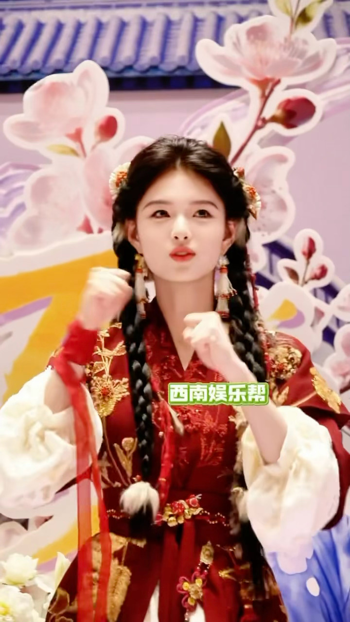 艾米和邓为都现身百妖谱开机现场 期待两个人会有什么样的新搭配！！ 