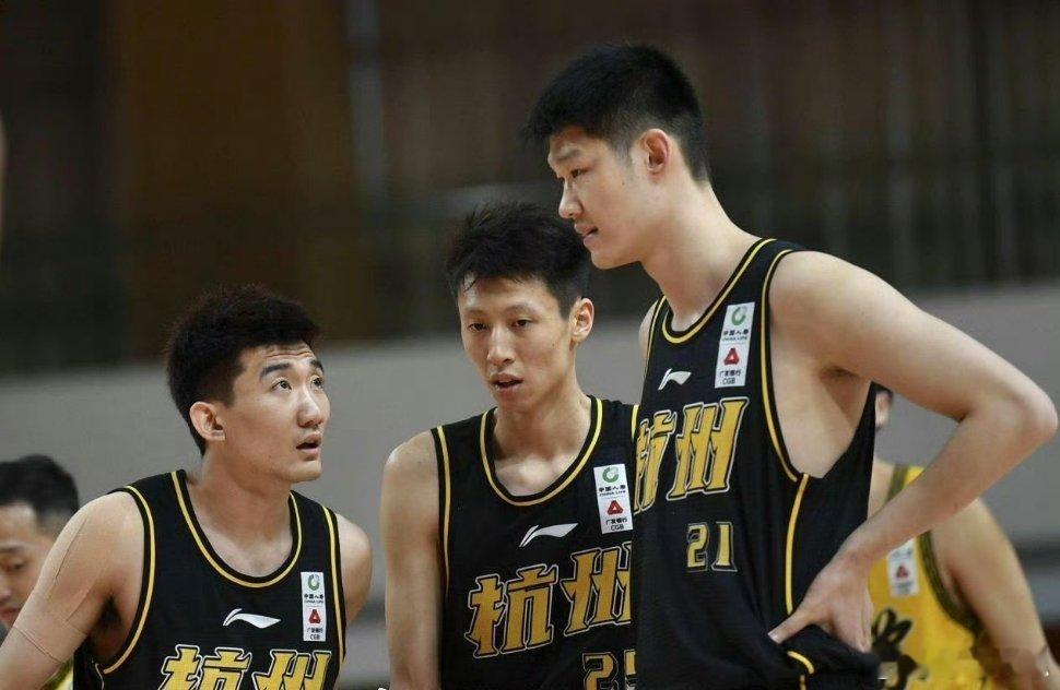 这记录有点悲催，浙江广厦在CBA总决赛的战绩来到0胜9负，现任主教练王博和队内三