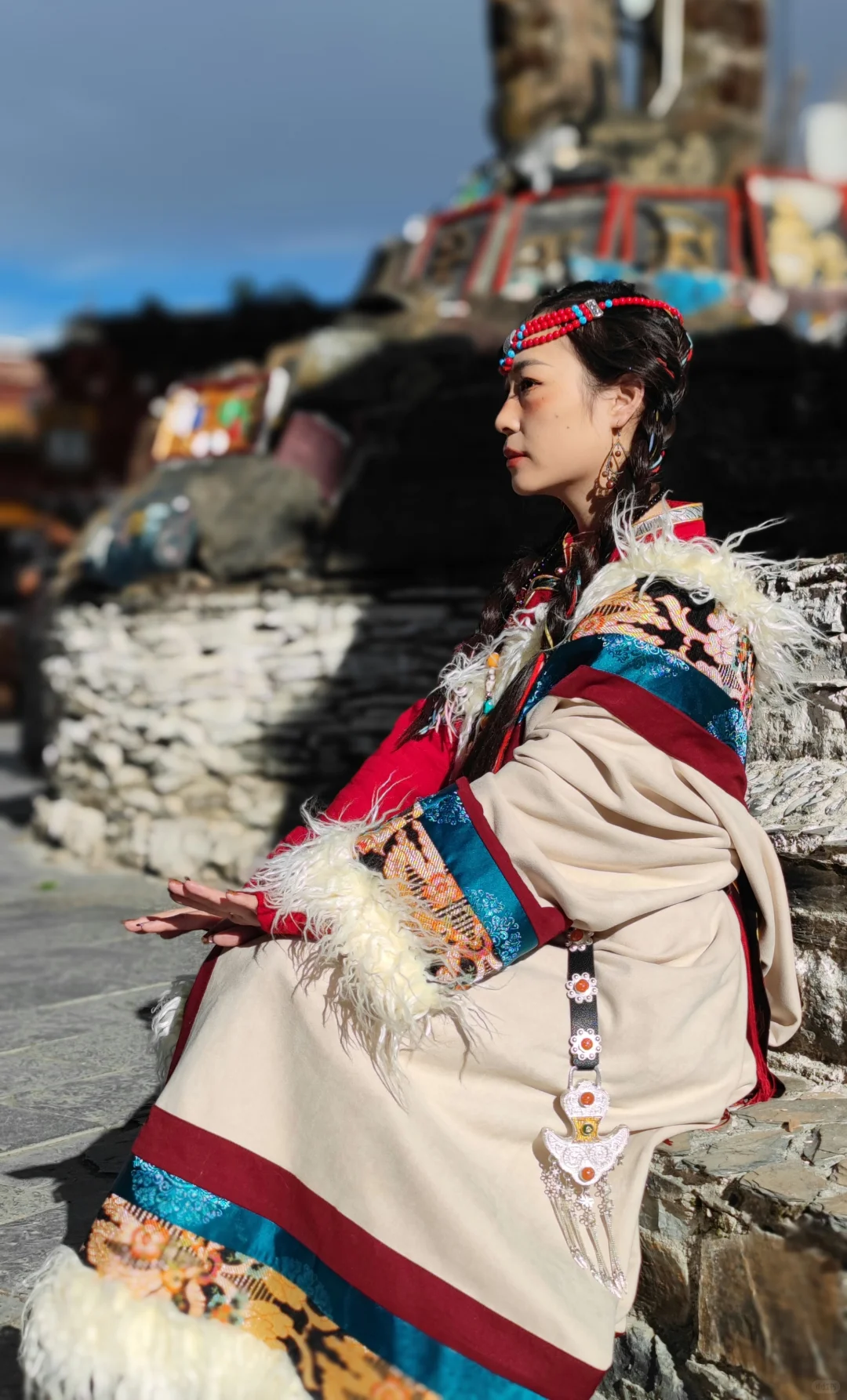 看我的藏服拍得怎么样