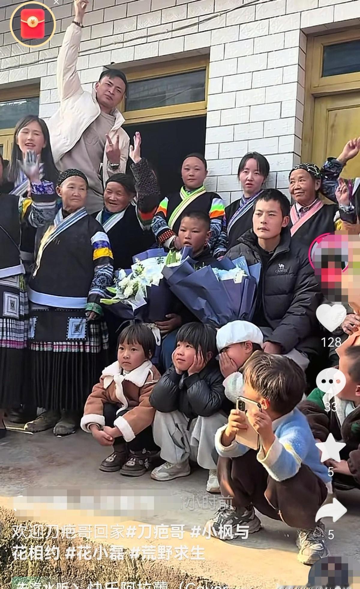 谁能想到当初在荒野里“吃土”的狠人，现在回趟村竟然搞出了“衣锦还乡”的大排场？