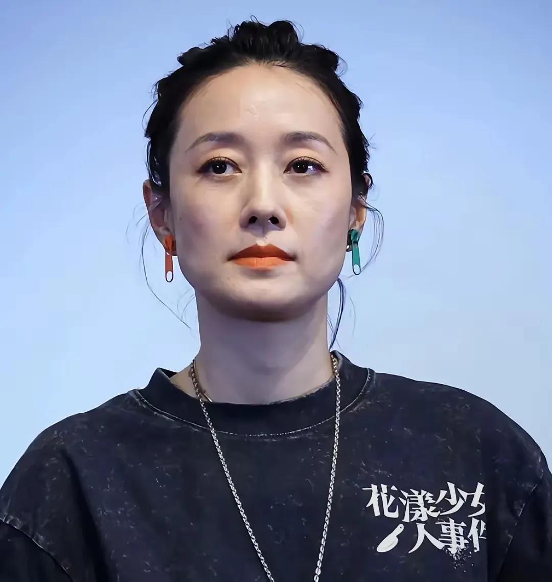 马伊琍说，女儿的教育让她焦虑过。和天下所有母亲一样，没有不望子成龙，望女成凤的，