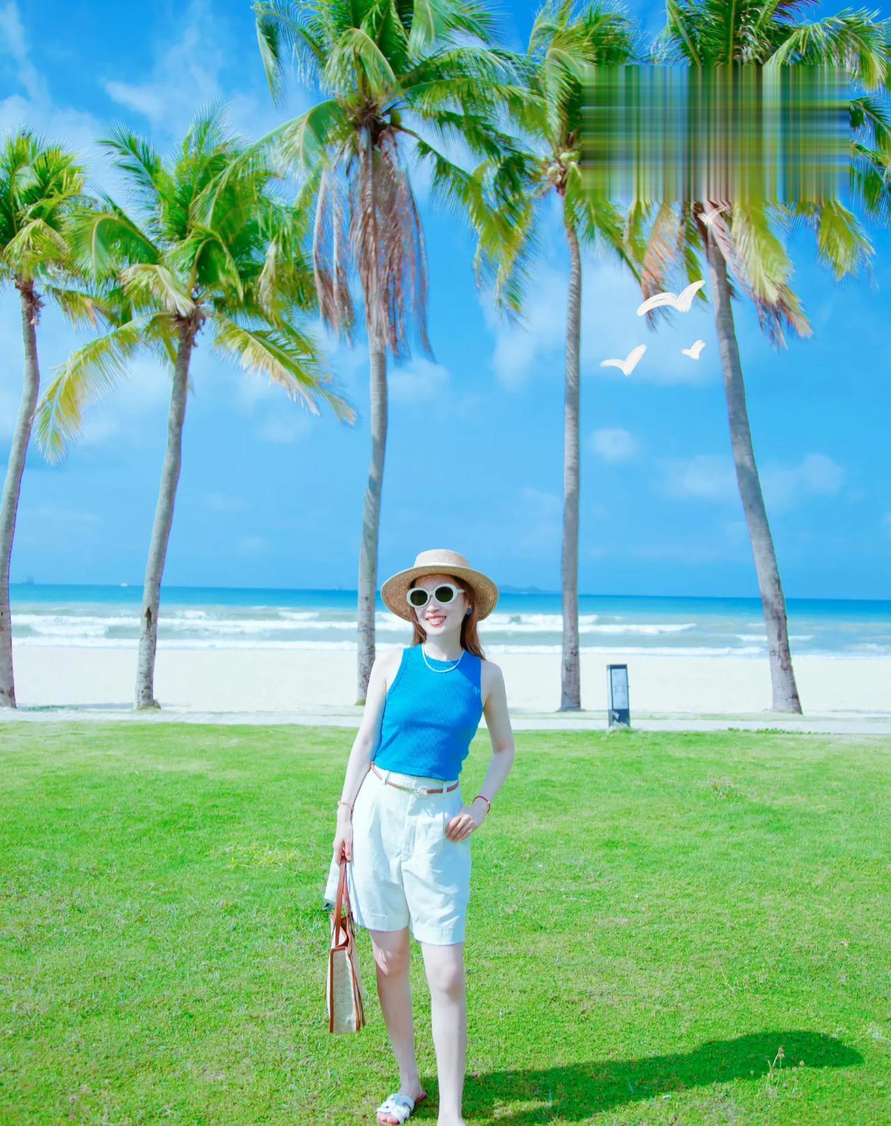 东方甄选YoYo在社交媒体平台发文：世界上最不爱拍照的人为了臭美在此大拍特拍并大