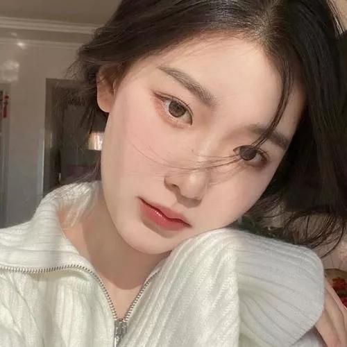 清新自然，少女感十足，温柔的笑容😊少女感笑容 少女感微笑女孩 自然清新美少女 