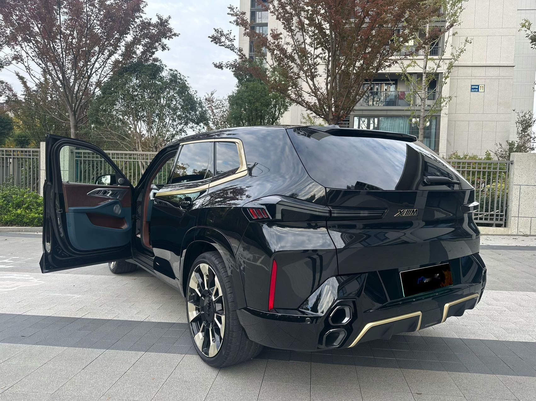 宝马XM基本型 退役试驾车指导价230万成交价138.8万24年5月上牌，仅使用