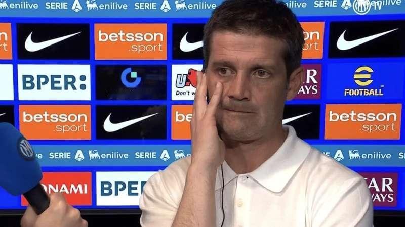 齐沃：下半场我们做了一些调整，从战术角度进行了改变，然后提升了强度，让前锋位置更